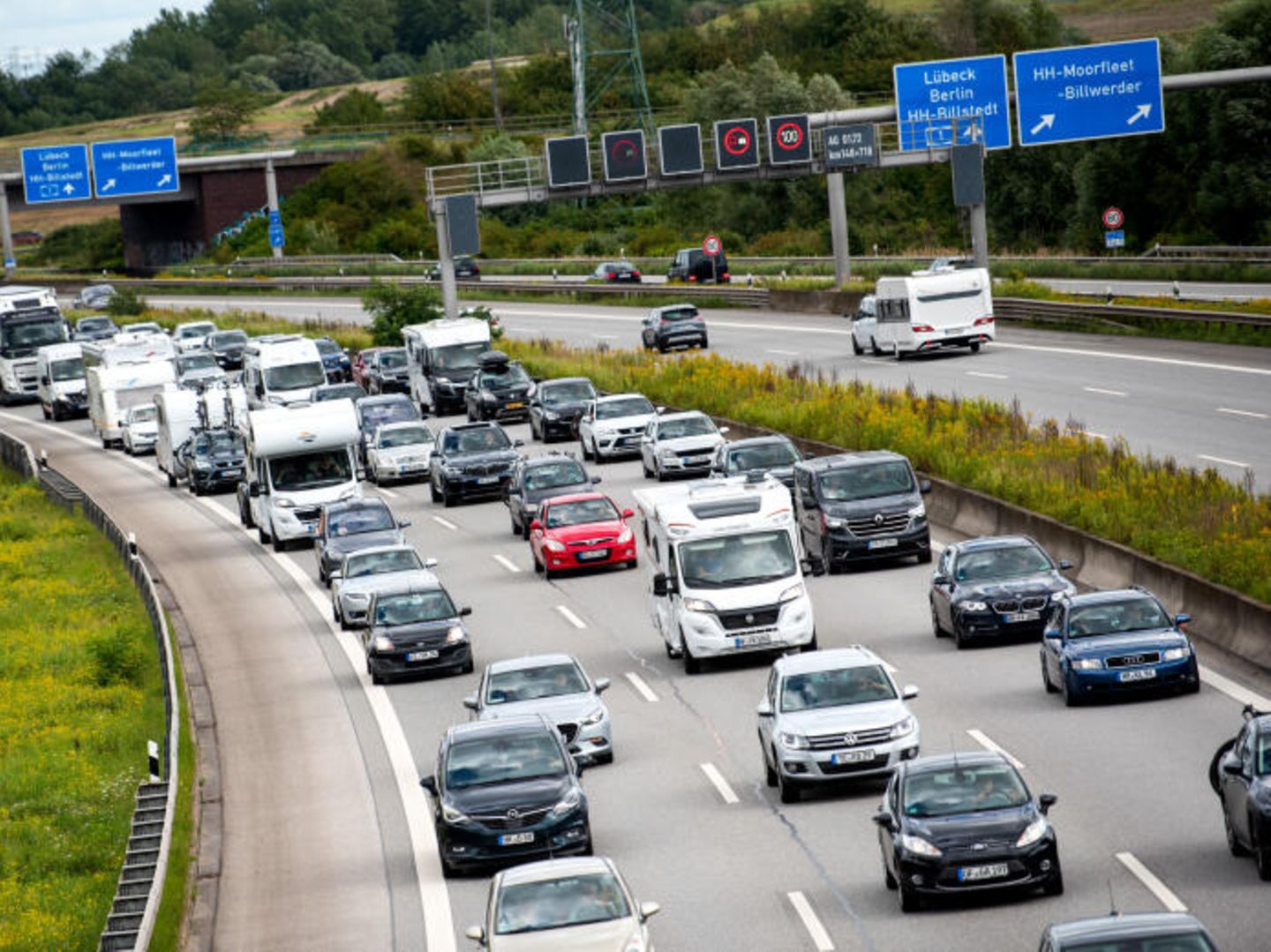 Führerschein-Regeln: EU berät über Tempolimit und Nachtfahrverbot
