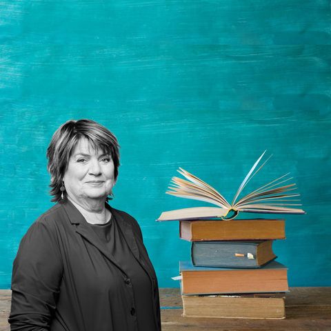 Christine Westermann liest diese Woche  "Paradise Garden" von Elena Fischer