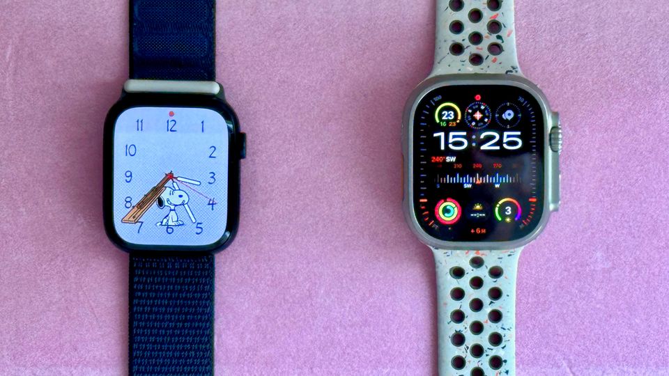 Bei Apple Watch Series 9 und Apple Watch Ultra 2 legt Apple viel Wert auf Recycling. Die Gehäuse bestehen aus recycletem Titan, das rechts zu sehende Nike-Armband aus geschredderten Watch-Bändern