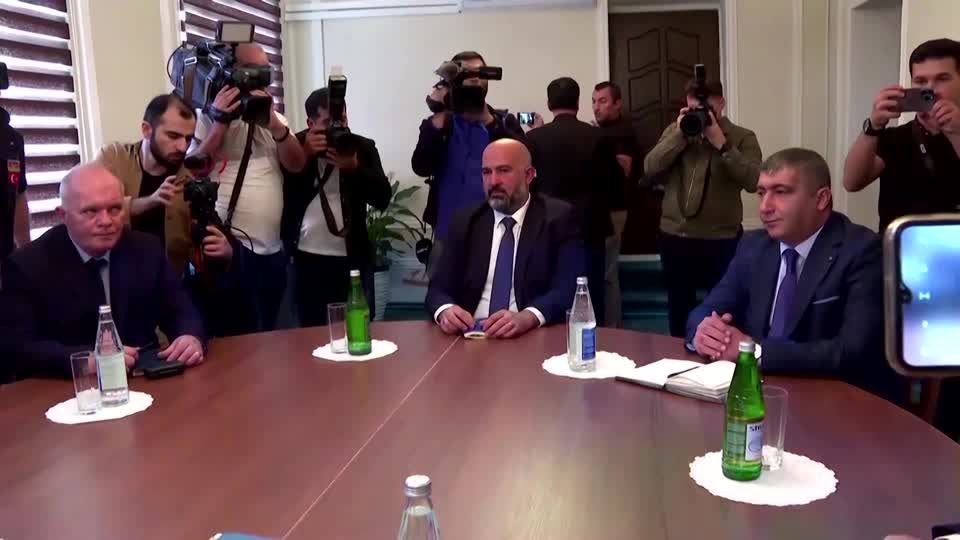 Video: Bergkarabach: Feuerpause gebrochen?