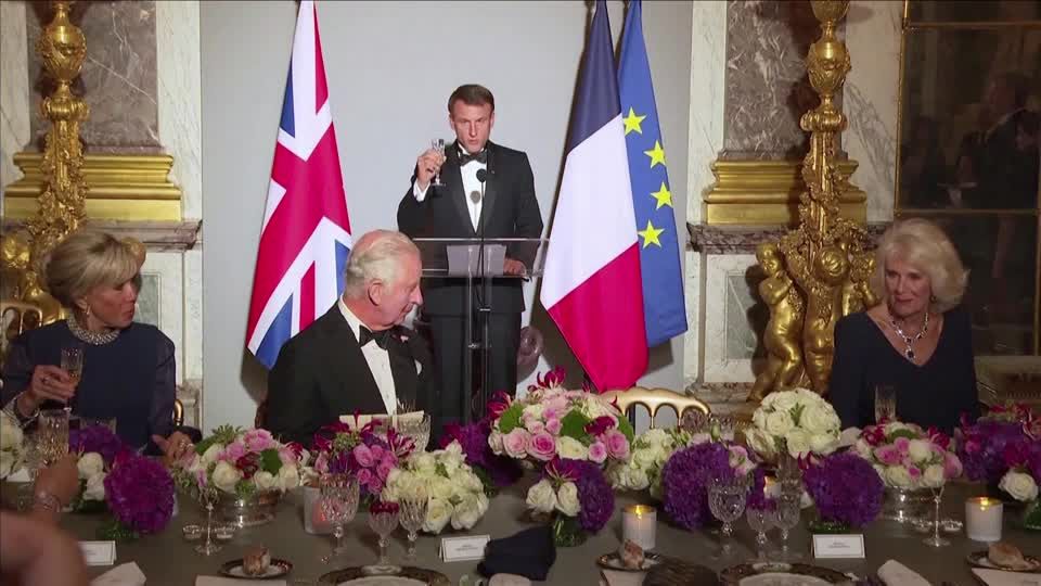 Video: Charles und Camilla setzen Frankreich-Besuch fort