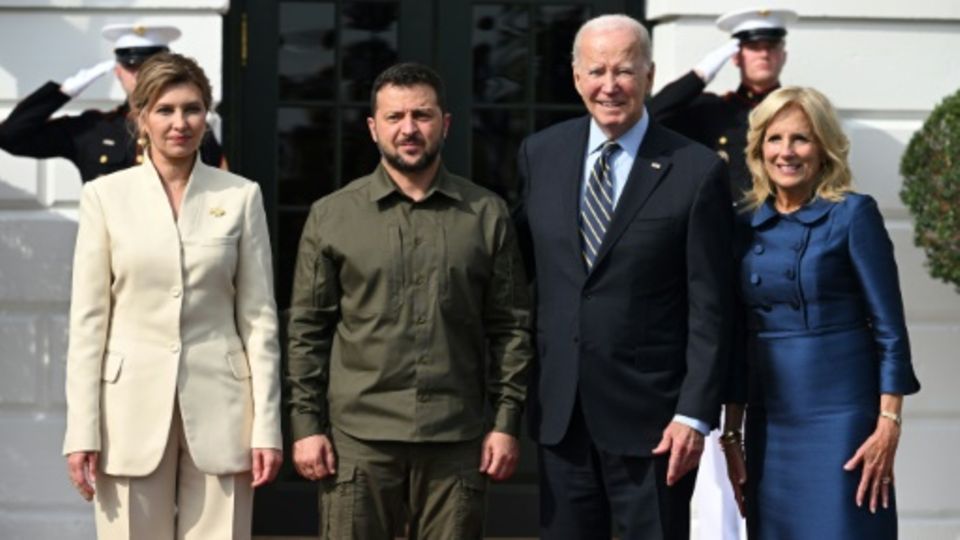 Ehepaare Selenskyj (links) und Biden