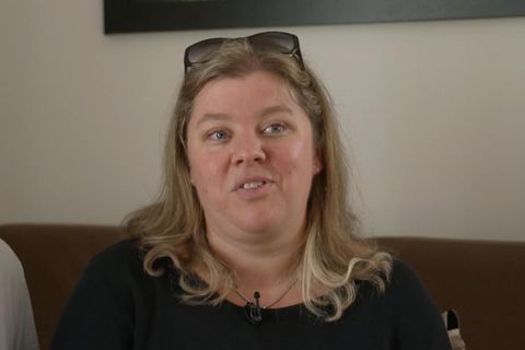 "Diese Krankheit nimmt dir dein Kind vor deinen Augen" – Mutter über ihre an Kinderdemenz erkrankte Tochter