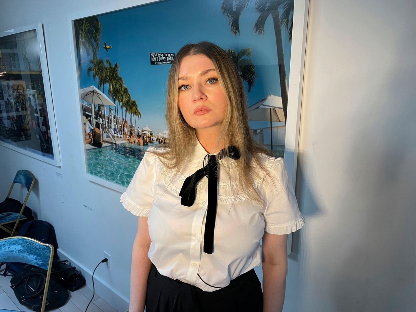 Anna Delvey, eigentlich Anna Sorokin, ist raus aus dem Knast und präsentiert sich direkt wieder der Öffentlichkeit 