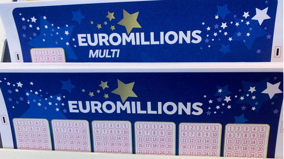 Scheine des französischen  "Euromillions"-Lotto