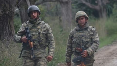 Aserbaidschanische Soldaten in Berg-Karabach