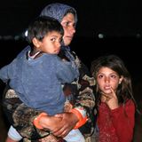 Nach Angaben der UN sind im Bürgerkriegsland Syrien vier Millionen Menschen auf die Lieferungen von Essen, Wasser und Medikamenten angewiesen. Die Hilfslieferungen werden über den türkisch-syrischen Grenzposten Bab al-Hawa abgewickelt. Dies ist die einzige Route, über die UN-Hilfen an die syrische Bevölkerung geliefert werden können, ohne von syrischen Regierungstruppen kontrollierte Gebiete passieren zu müssen.  Von Neujahr bis Ende Mai 2024 haben 33.556 Menschen aus Syrien in Deutschland Asyl beantragt. 