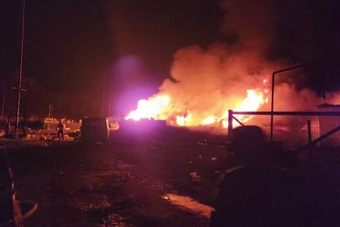 Konfliktregion Bergkarabach: Sie standen für Benzin an: Tote und Schwerverletzte nach Explosion an Tankstelle