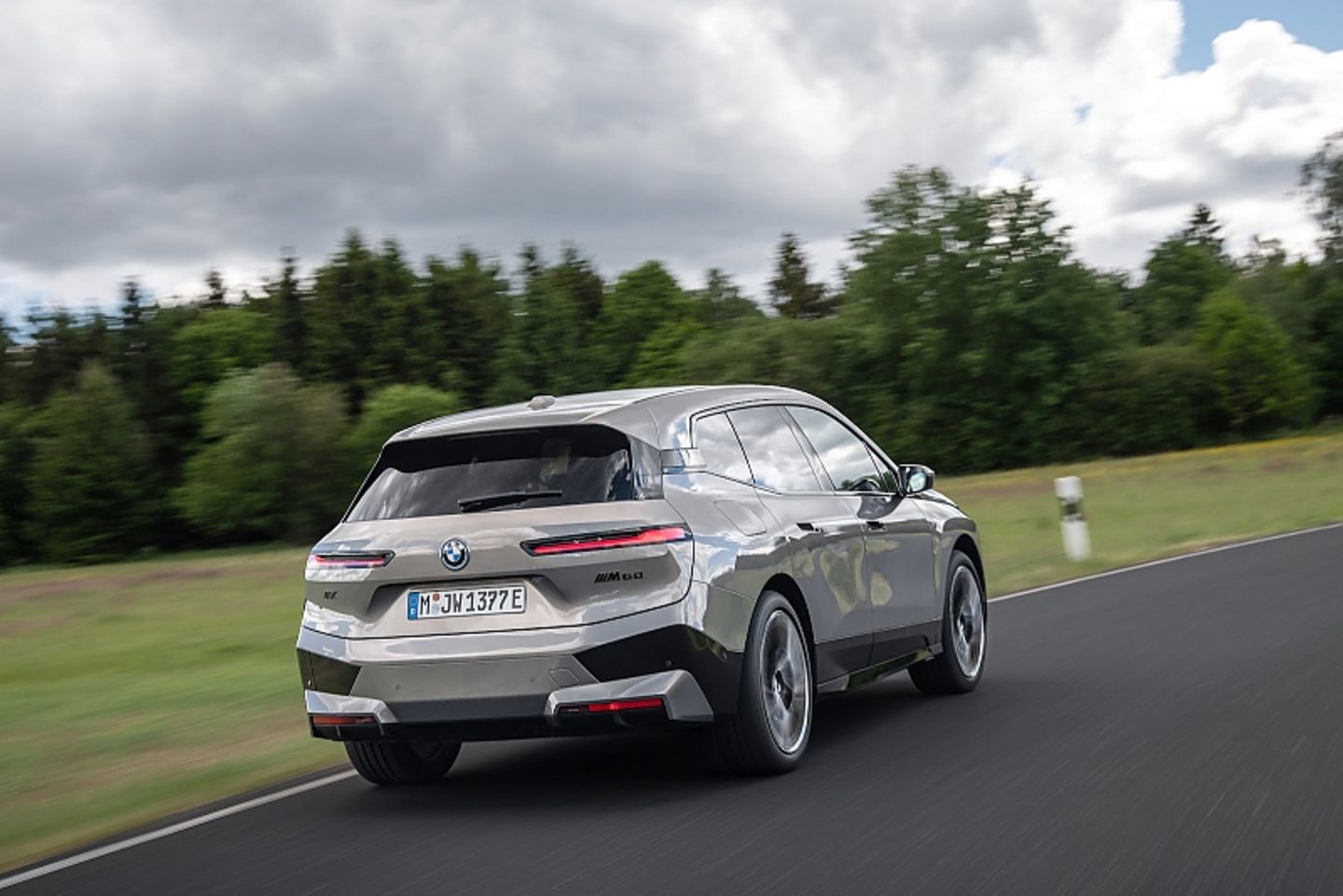 BMW iX M60 2022