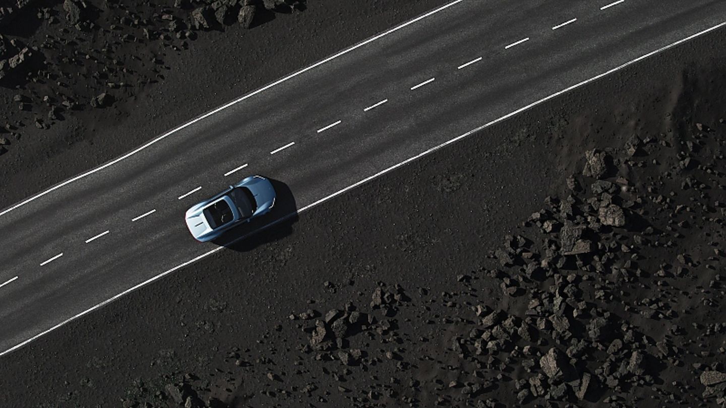 Polestar O2 mit Drohne