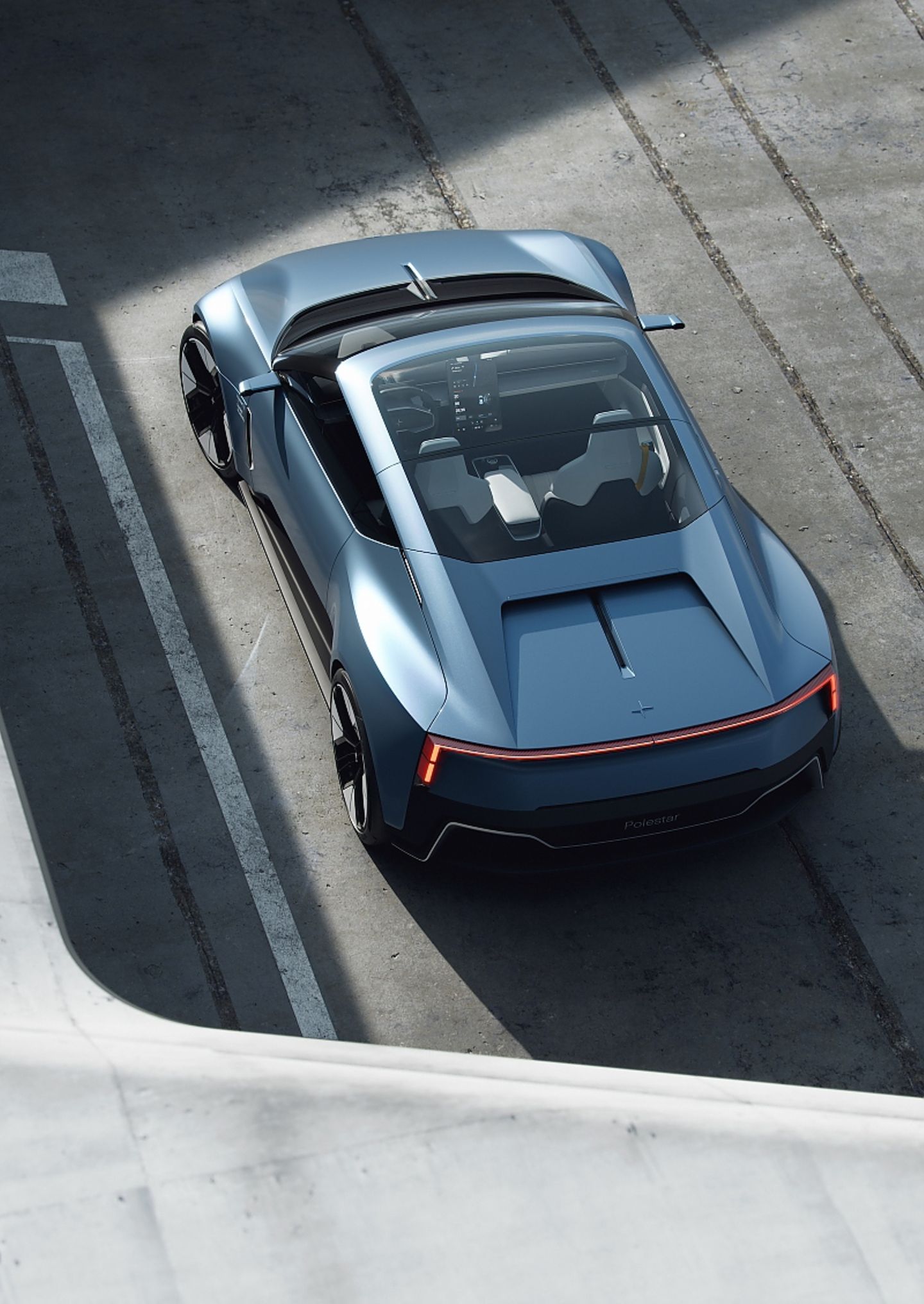 Polestar O2 mit Drohne