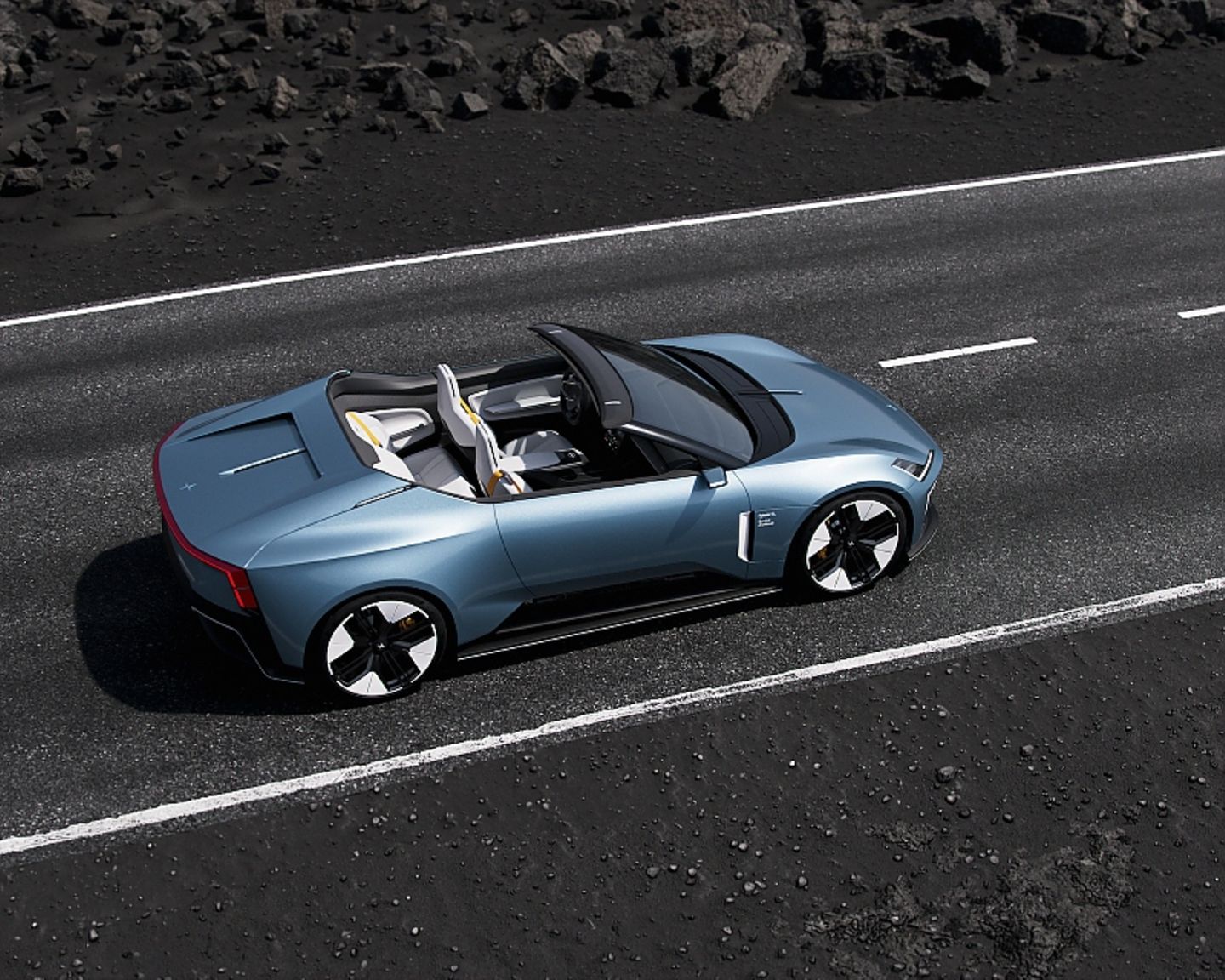 Polestar O2 mit Drohne
