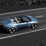 Polestar O2 mit Drohne