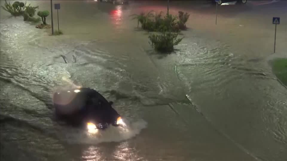 Unwetter: Nach Starkregen: Griechische Stadt Volos erneut überschwemmt