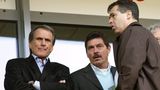 Von 2004 bis 2011 steht Overath seinem Klub als Präsident vor, agiert aber unglücklich. Das Bild zeigt ihn mit dem damaligen Manager Andreas Rettig (r.), der jetzt DFB-Geschäftsführer ist.