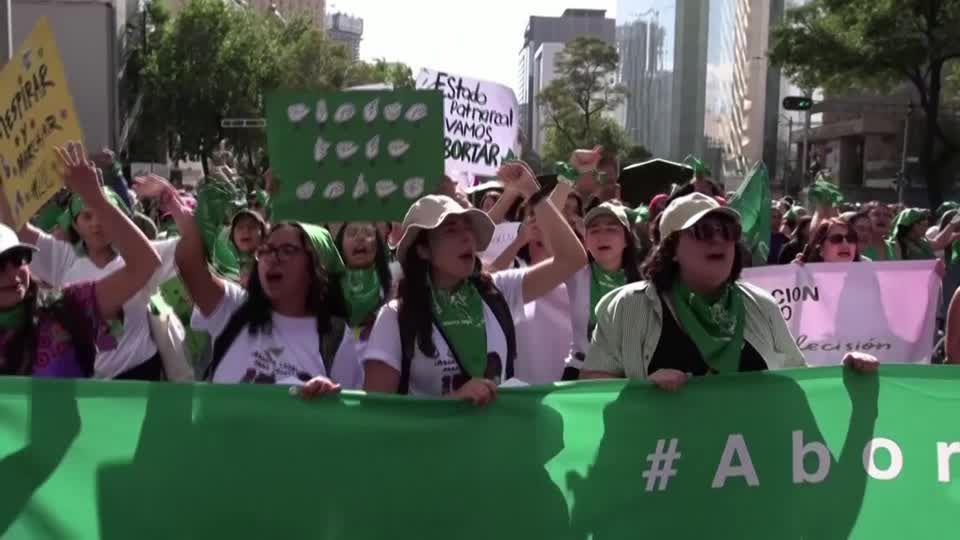 Video: Proteste für sichere und legale Abtreibungen in Lateinamerika