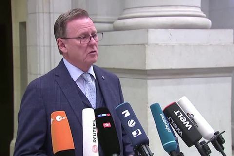 Video: "Reines AfD-Sprech" - SPD, Grüne und Linke kritisieren Merz' Asyl-Aussage