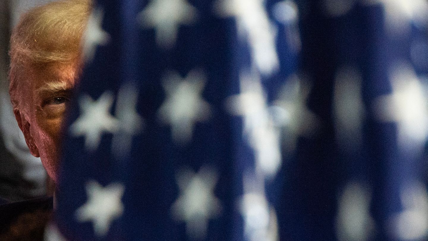Donald Trump presents his dark vision for the USA in California