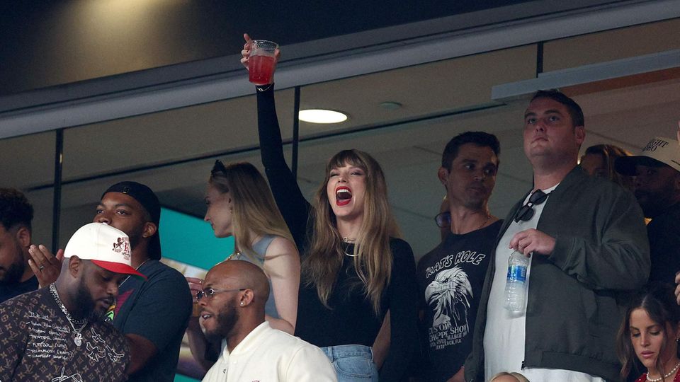 Taylor Swift jubelt im Stadion