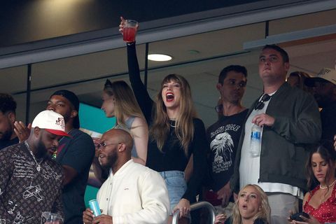 Taylor Swift jubelt im Stadion
