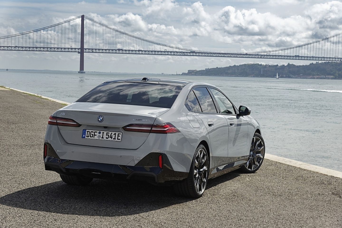 BMW_i5_eDrive_40-9.JPG