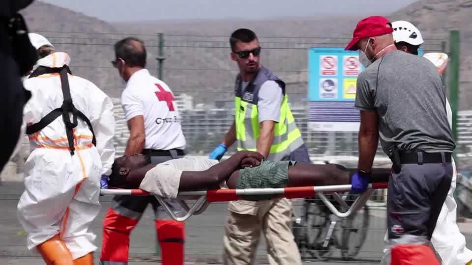 Video: Erneut Dutzende Migranten aus Atlantik und Mittelmeer geborgen