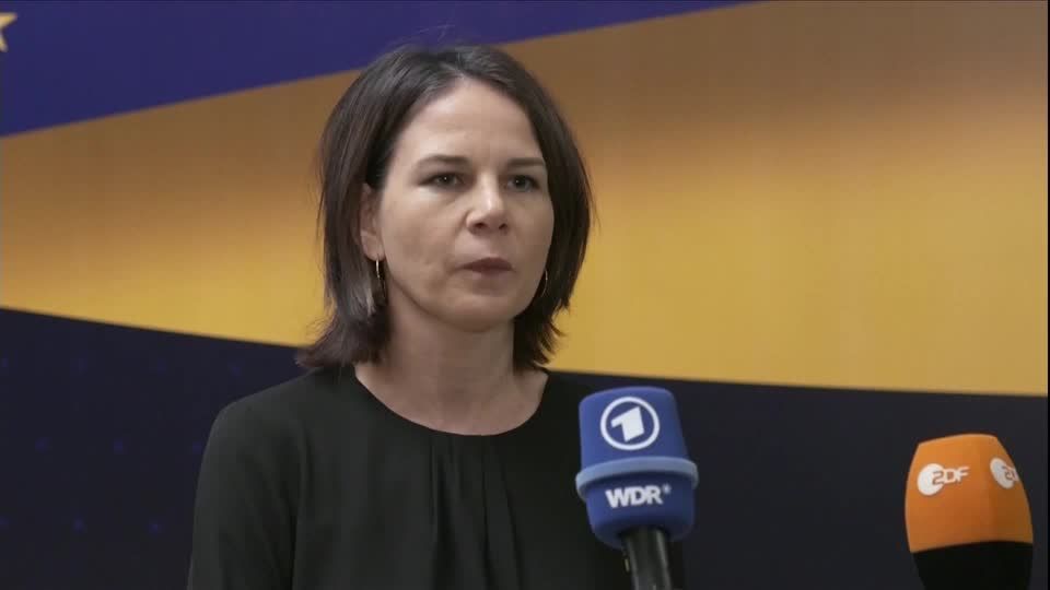 Video: Baerbock fordert in Kiew "Winterschutzschirm" für die Ukraine