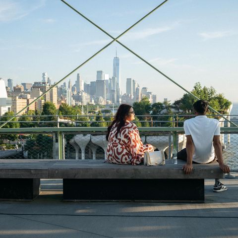 New York: Blick vom modernisierten Pier 57 auf Downtown Manhattan