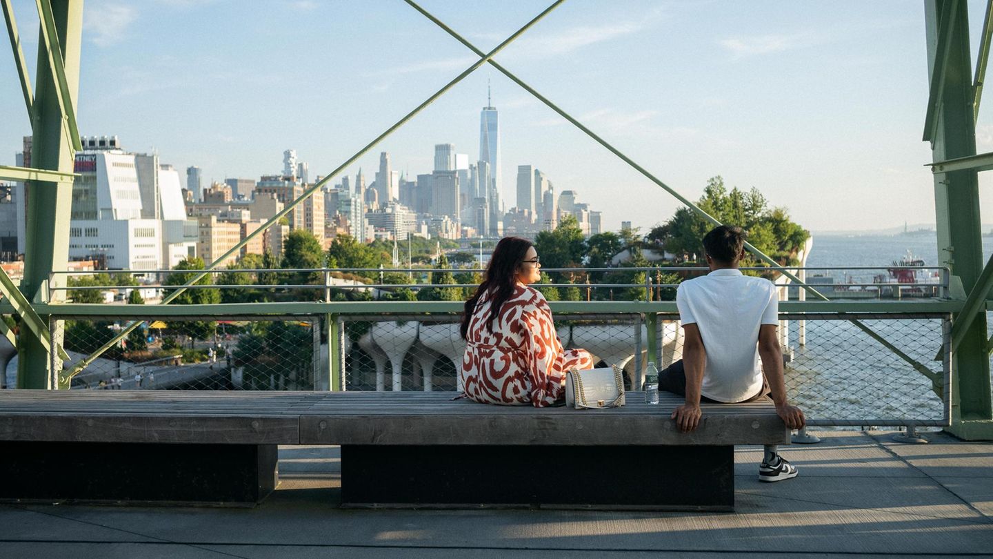 New York: Blick vom modernisierten Pier 57 auf Downtown Manhattan