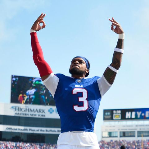 Neun Monate nach seinem Herzstillstand zurück auf dem NFL-Spielfeld: Damar Hamlin.