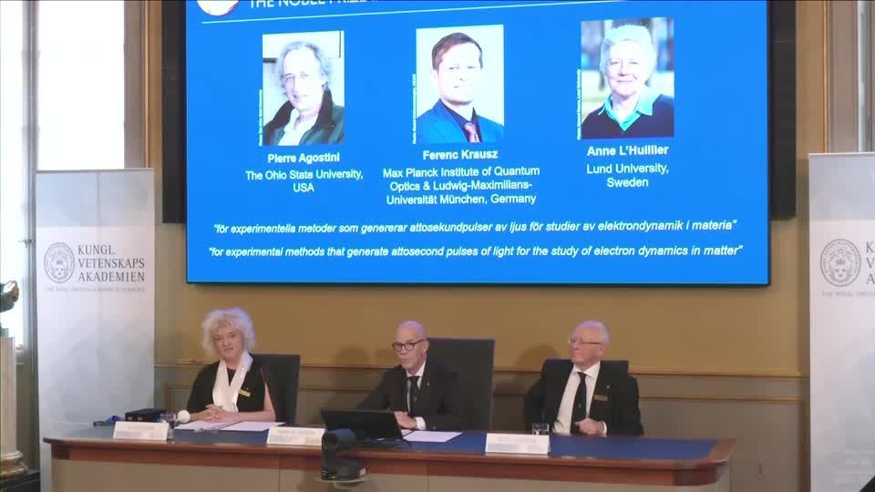 Video: Physik-Nobelpreis geht unter anderem an Teilchenforscher in München Video: Physik-Nobelpreis geht unter anderem an Teilchenforscher in München