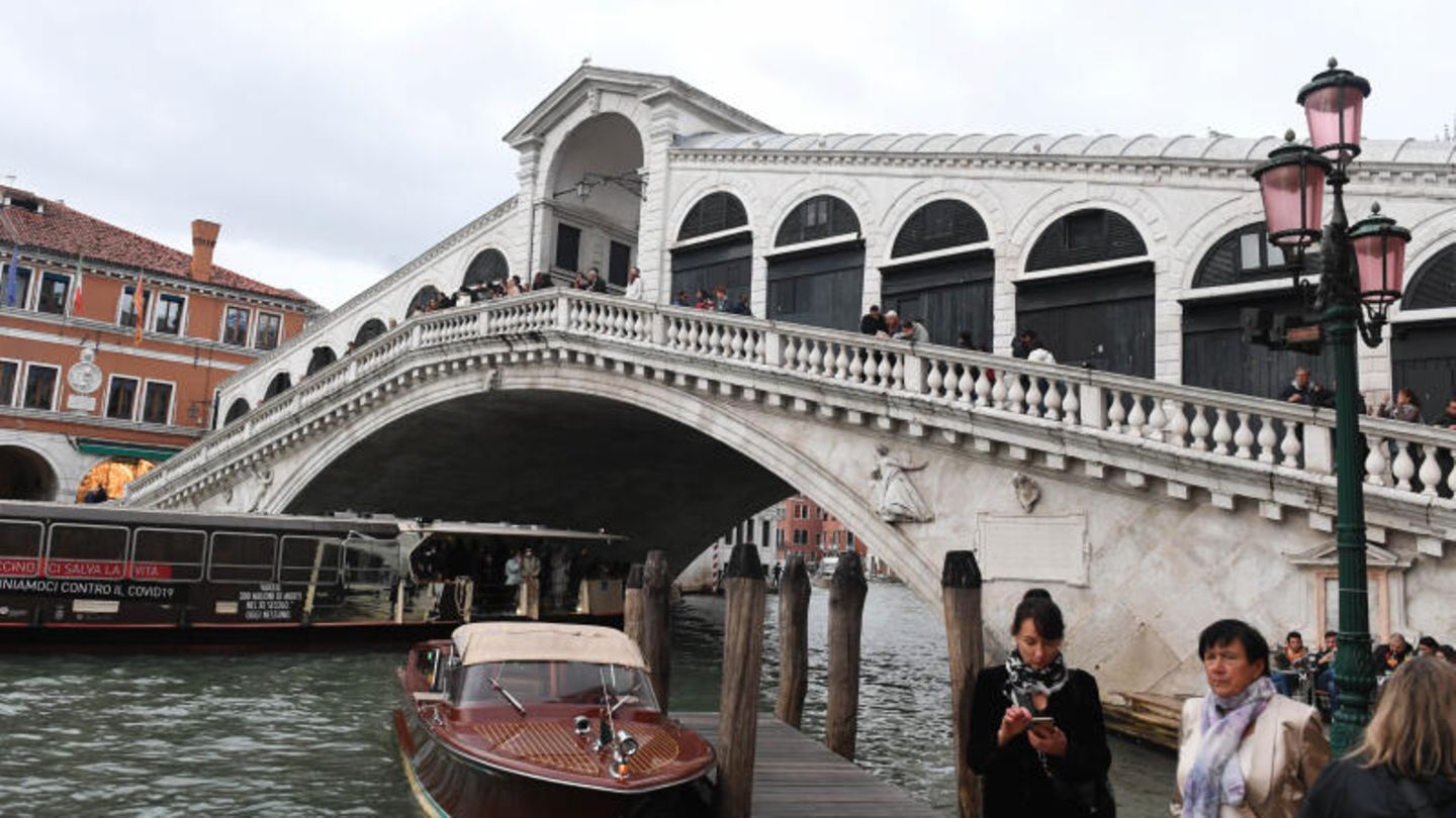 Tragödie in Italien: Mindestens 21 Tote bei Busunglück in Venedig – Bürgermeister spricht von 