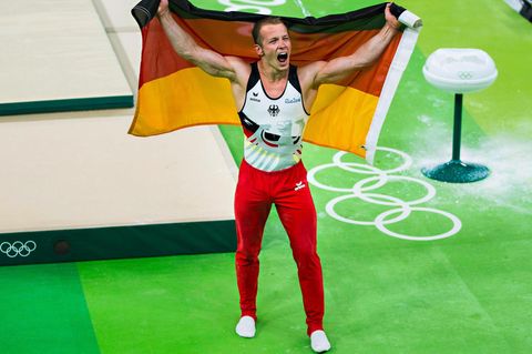 Rio de Janeiro, 16.08.2016, Olympia Fabian Hambüchen (Deutschland) holt Gold am Reck Turnen mm

Rio de Janeiro 16 08 2016 Olympia Fabian Hambüchen Germany picks Gold at Reck Gymnastics mm