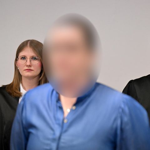 Die Angeklagte Andrea Tandler im Gerichtssaal in München