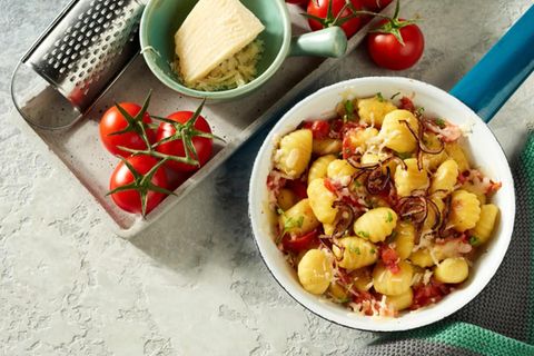 Perfekt für den Feierabend: Herbstliches Gnocchi-Rezept vom Backblech