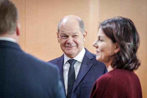 Bundeskanzler Olaf Scholz (SPD) und Bundesaußenministerin Annalena Baerbock (Grüne)