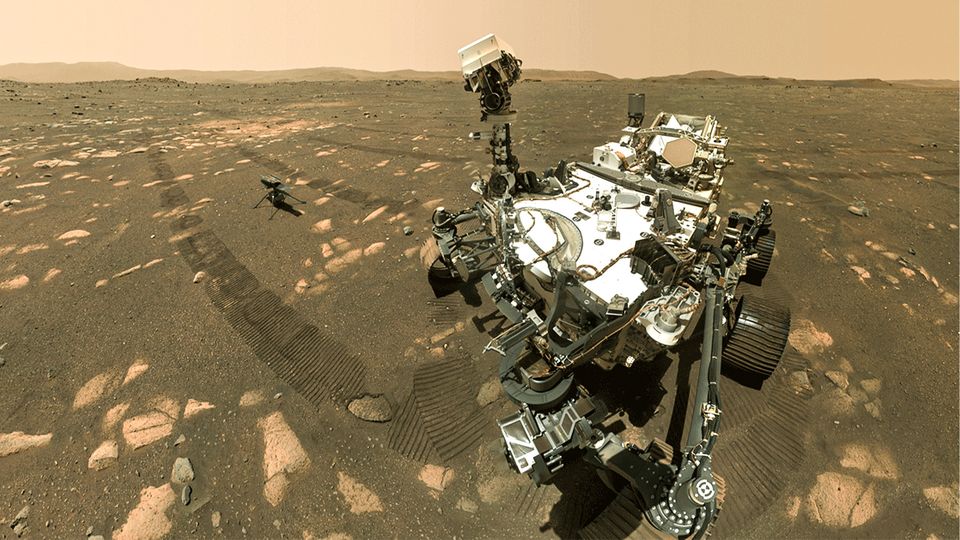 60 Meter breit und zwei Kilometer hoch: NASA-Aufnahmen zeigen gigantischen Staubteufel auf dem Mars 60 Meter breit und zwei Kilometer hoch: NASA-Aufnahmen zeigen gigantischen Staubteufel auf dem Mars