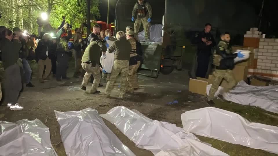 Ukraine: Entsetzen über zahlreiche Todesopfer nach russischem Angriff