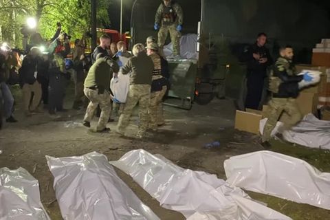 Ukraine: Entsetzen über zahlreiche Todesopfer nach russischem Angriff