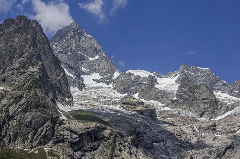 Der Mont Blanc vom Tal Val Ferret aus gesehen