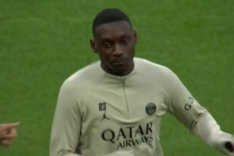 Video: Beleidigungen bei Fußballspiel: PSG-Spieler werden bestraft