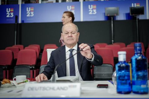 Spanien, Granada: Bundeskanzler Olaf Scholz (SPD) nimmt am Morgen an der Arbeitssitzung des Informellen EU-Gipfels teil