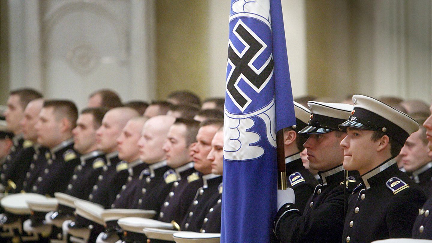 Finnland und der Rechtsextremismus: der laxe Umgang mit dem Hakenkreuz ...