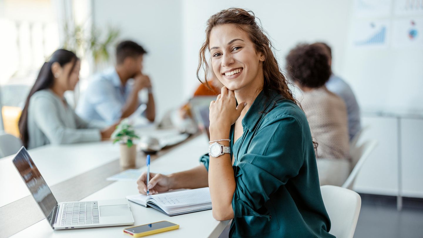 In manchen Branchen sind die Mitarbeiter tendenziell zufriedener als in anderen