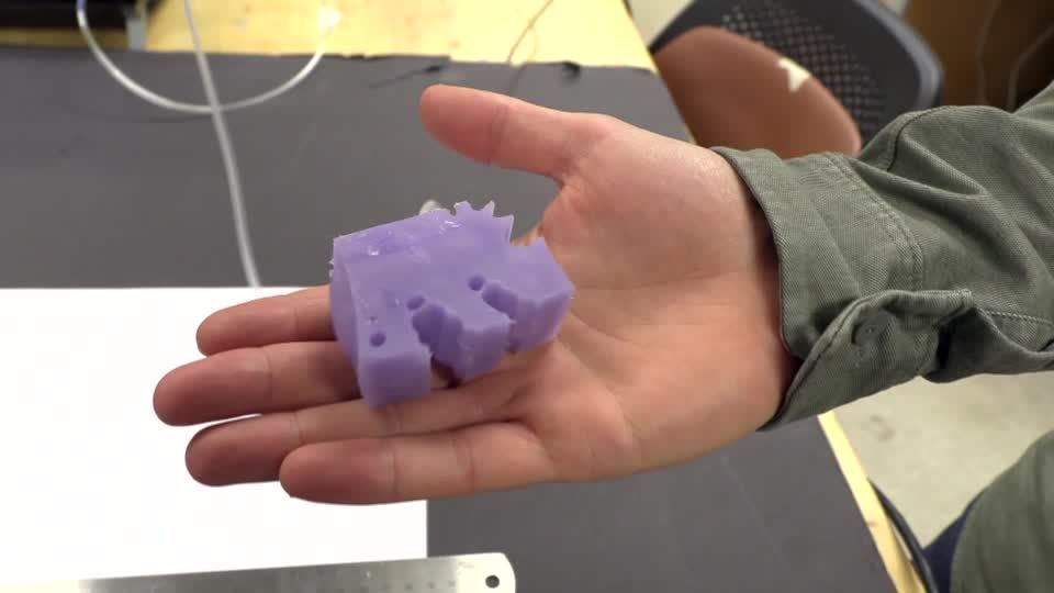 Video: KI-Challenge: Algorithmus entwirft "Roboter"