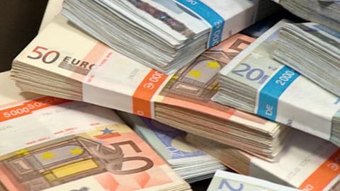 Bewegung auf Platz eins der reichsten Deutschen