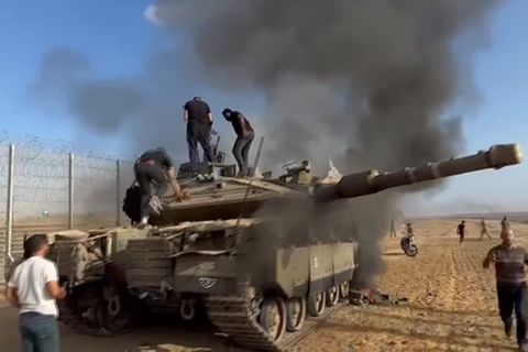 Terror-Überfall: Hamas greift Israel mit Raketen und Kämpfern an