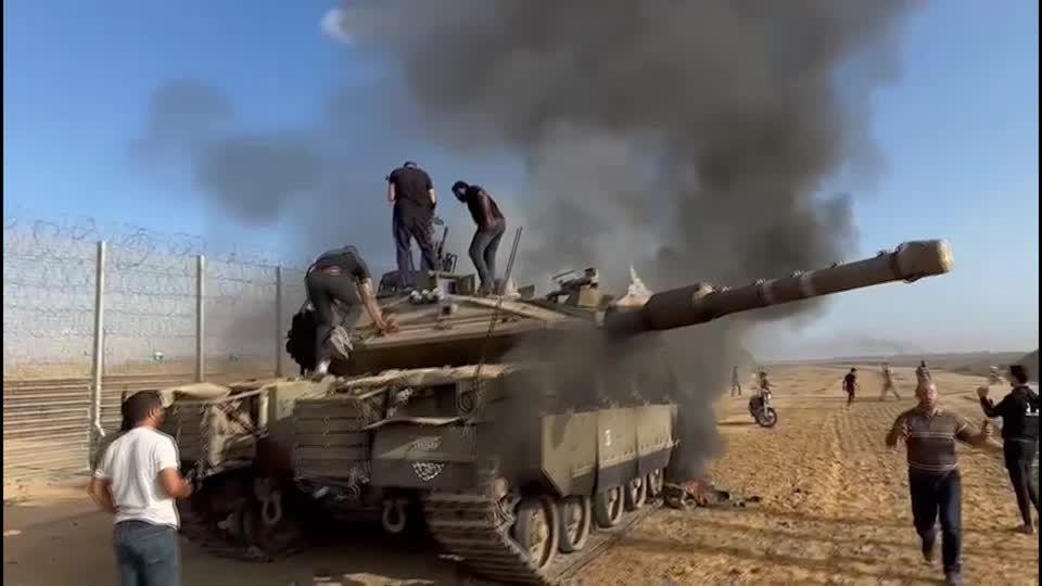 Terror-Überfall: Hamas greift Israel mit Raketen und Kämpfern an