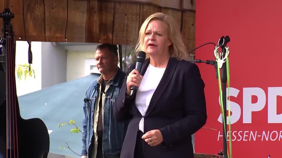 Video: Bundesinnenministerin Faeser verurteilt Angriff auf Israel scharf