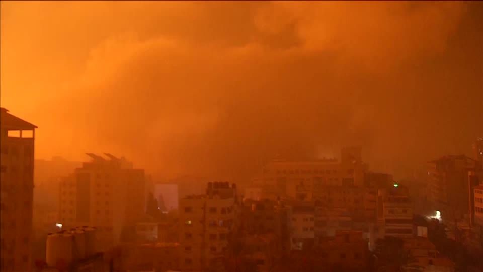 Überfall der Hamas: Kämpfe im Süden Israels gehen in der Nacht weiter